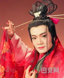 笑傲江湖李亚鹏版东方不败(大战东方不败李亚鹏视频)