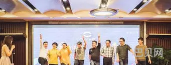 年会现场互动小游戏(5个最能活跃气氛的年会互动游戏)
